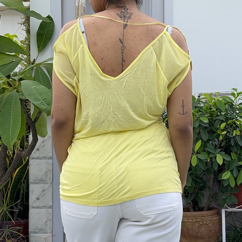 Light Yellow Zara top - Picture 3 of 4